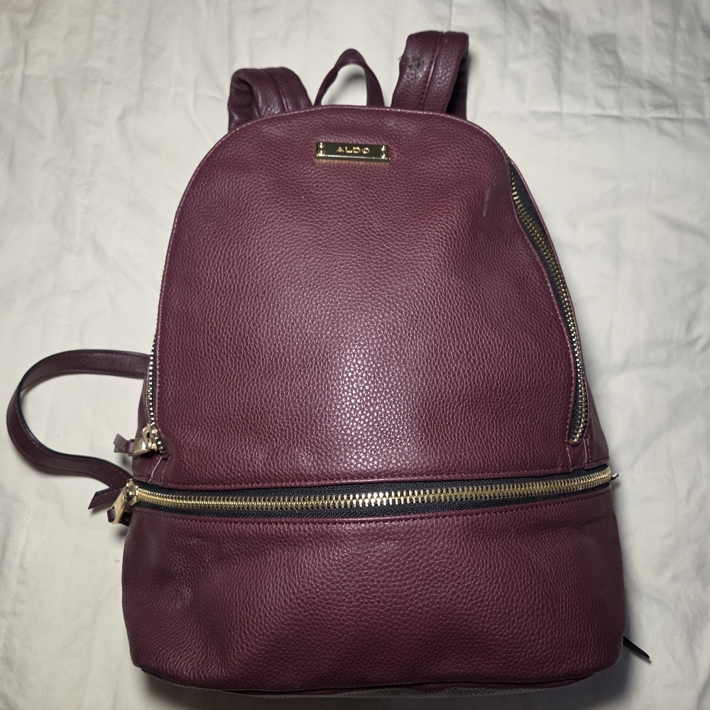 Aldo Bacpack CRASPEDIA-40 Color Burgundy, Good Condition - Picture 3 of 7